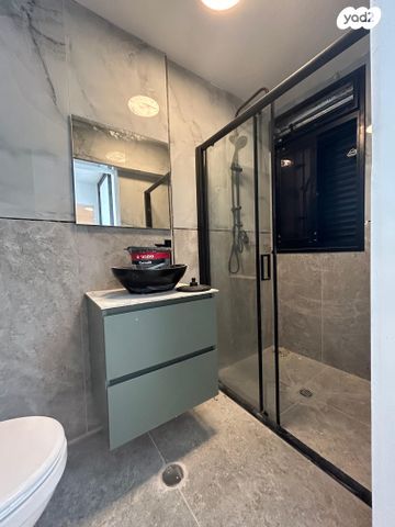 דירה, שדרות משה שרת 25, קרית ים ב', קרית ים