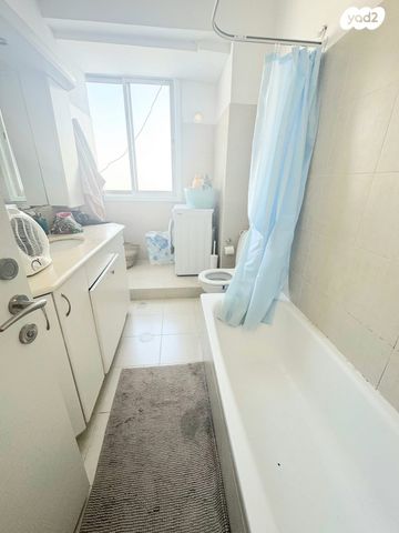 דירה, כנפי נשרים, תל יהודה, רמת גן