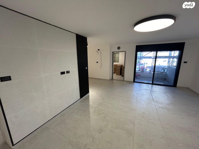 דירה, שדרות משה שרת 25, קרית ים ב', קרית ים