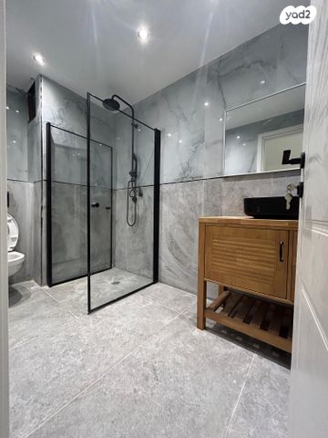 דירה, שדרות משה שרת 25, קרית ים ב', קרית ים