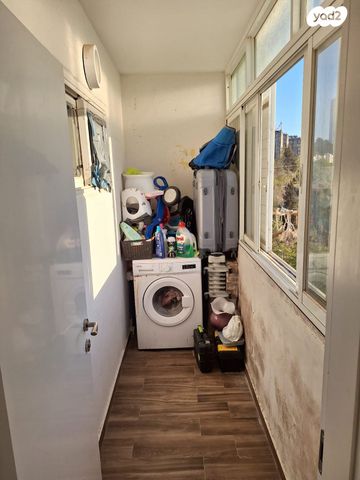 דירה, עמנואל אולסבנגר, ירושלים