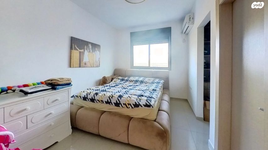 דירת גן, הברוש, קרני שומרון