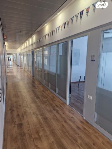 משרדים, רעננה