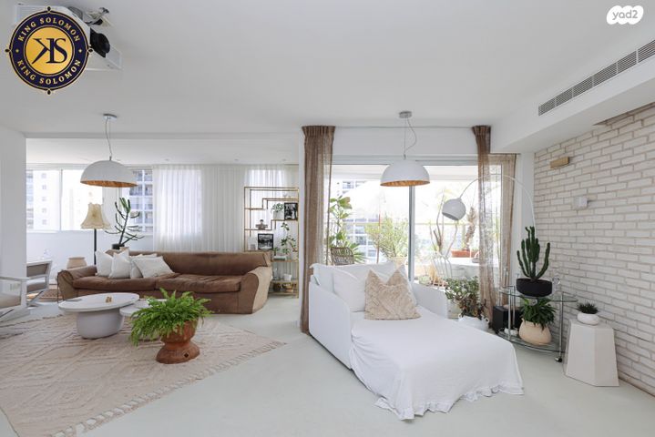 גג/ פנטהאוז, הותיקה, קרית אונו