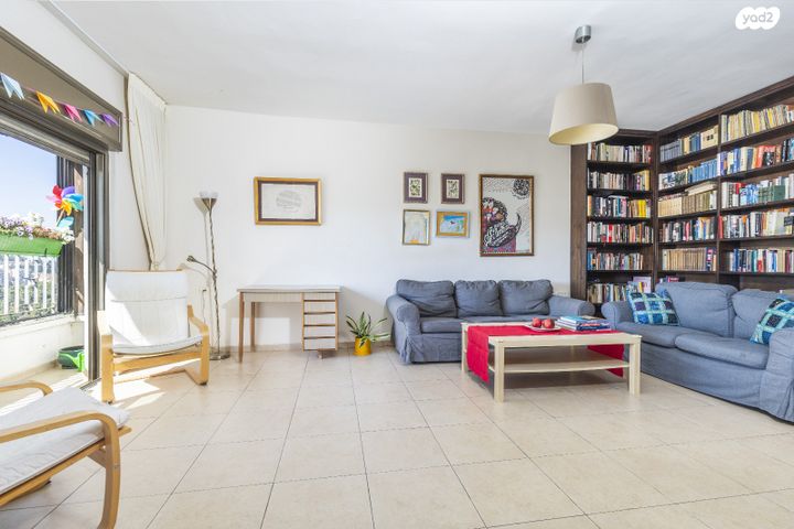 דירה, רחל המשוררת, בית הכרם, רמת בית הכרם, ירושלים