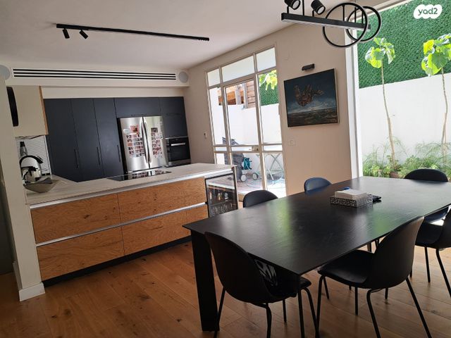 בית פרטי/ קוטג', קרית יערים, רמת השרון