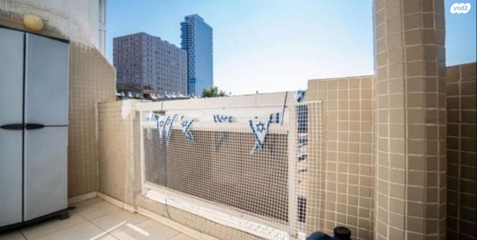 גג/ פנטהאוז, השר רבינוביץ 12, הנביאים, בת ים