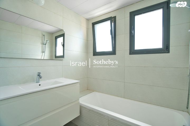 גג/ פנטהאוז, יהודה מרגוזה, צפון יפו, המושבה האמריקאית-גרמנית, תל אביב יפו