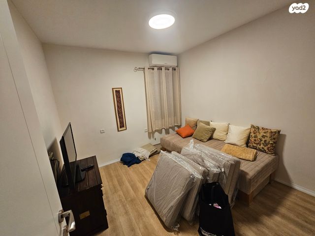 דירה, הנרייטה סולד, גבעת הזיתים, פסגת לוד, לוד