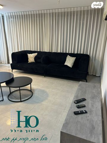 דו משפחתי, השבטים 31, גבעת ציון וגבעת הפרחים, אשקלון