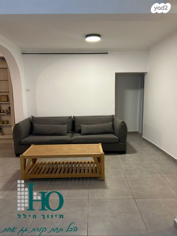 דו משפחתי, השבטים 31, גבעת ציון וגבעת הפרחים, אשקלון