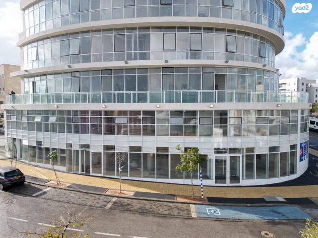 משרדים, אלה 2, החורש, חריש