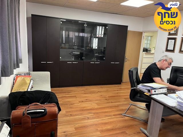 משרדים, הבנים, רמתיים, הוד השרון