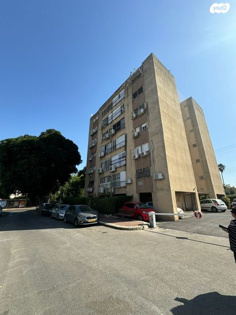 טשרניחובסקי 131