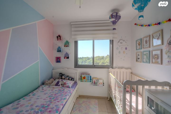 דירה, לוטם 33, הפרחים, חריש