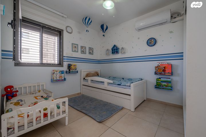 דירה, לוטם 33, הפרחים, חריש