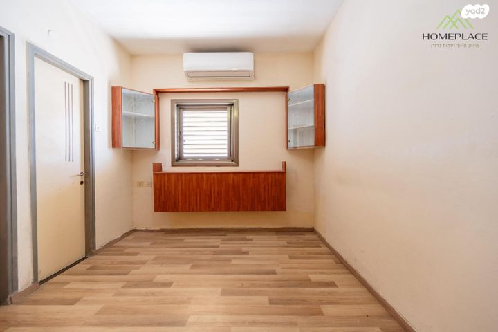 גג/ פנטהאוז, אחד העם 7, דרום מערב ותיק, בת ים