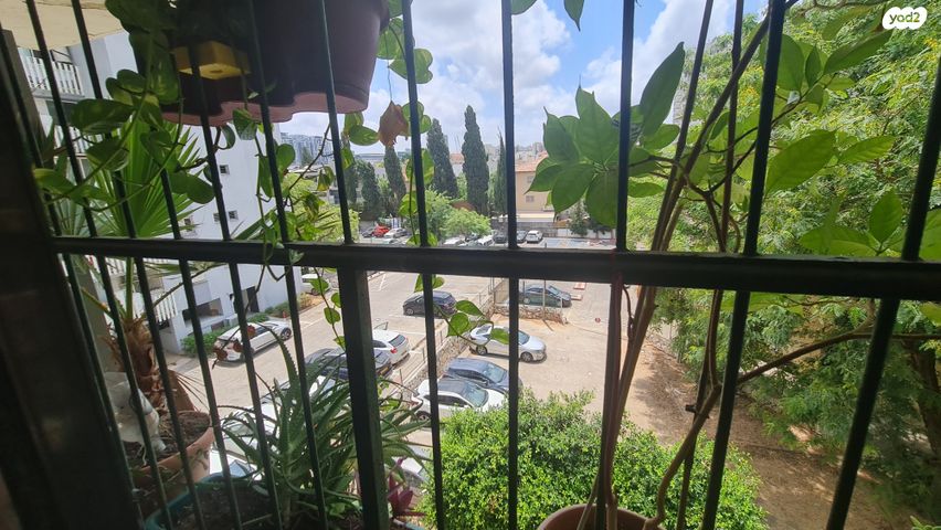 דירה, חיים נחמן ביאליק 4, השכונה הוותיקה, גבעת שמואל