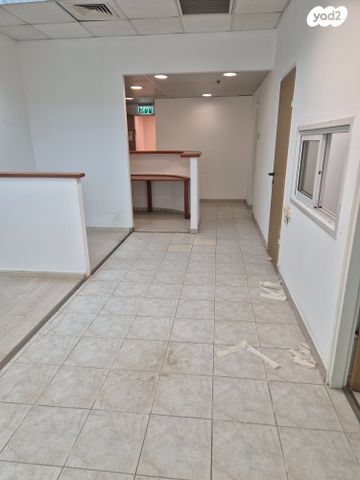 בניין משרדים, החלוץ 136, העיר העתיקה, רמב"ם, דרום, באר שבע