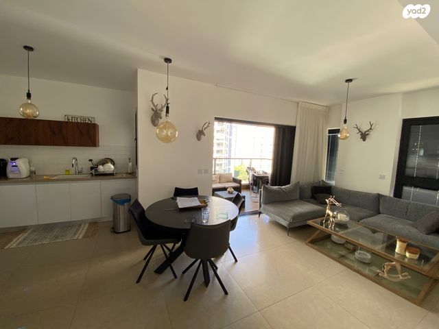 דירה, אריק איינשטיין 1, דרום חדש, פארק הים, בת ים