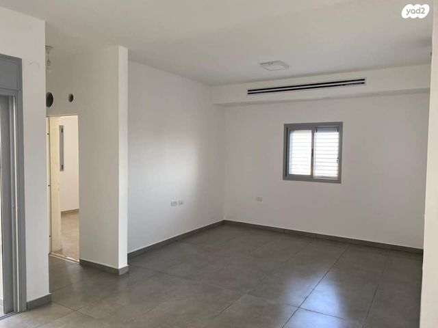 גג/ פנטהאוז, אלי כהן 11, קרית ויצמן, רעננה