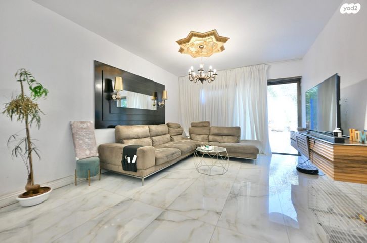 בית פרטי/ קוטג', המגילה, ראשון לציון