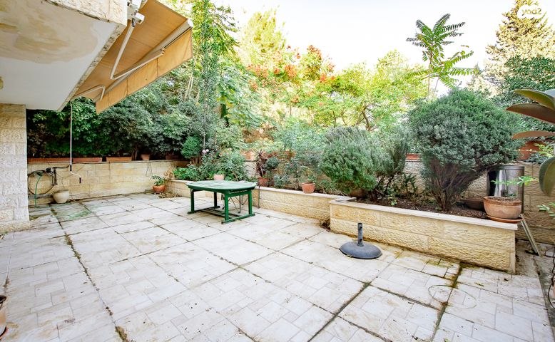 דירת גן, הגבעה הצרפתית, גבעת שפירא, ירושלים