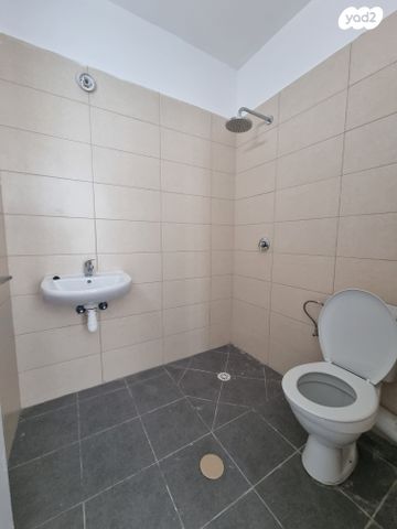 דירה, נתיבות מערב, נתיבות