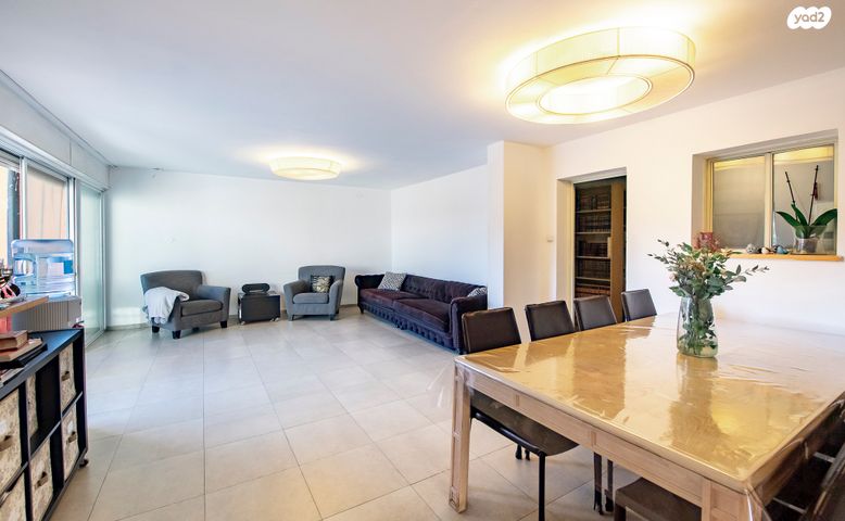 דירה, מבוא דב הררי, הגבעה הצרפתית, גבעת שפירא, ירושלים