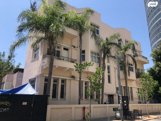 חנויות/ שטח מסחרי, יבנה, לב תל אביב, לב העיר צפון, תל אביב יפו