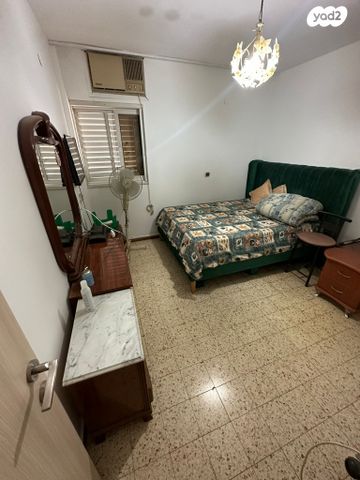 דירה, מרדכי אנילביץ' 18, נווה זית, לוד