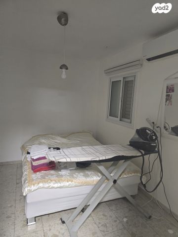 דו משפחתי, אופקים