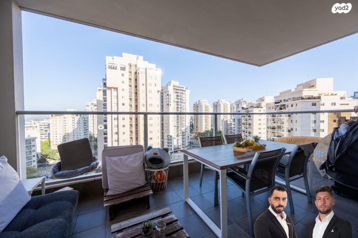 דירה, אריה בראון, הדר המושבות החדשה / אם המושבות החדשה, פתח תקווה