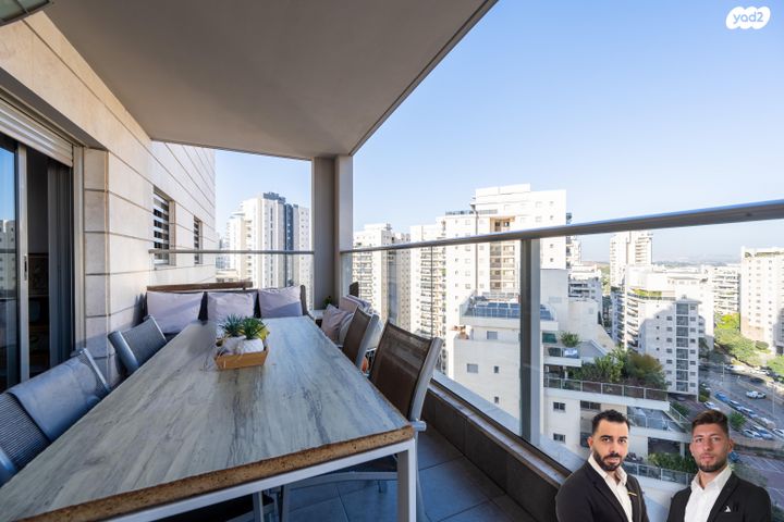 דירה, אריה בראון, הדר המושבות החדשה / אם המושבות החדשה, פתח תקווה