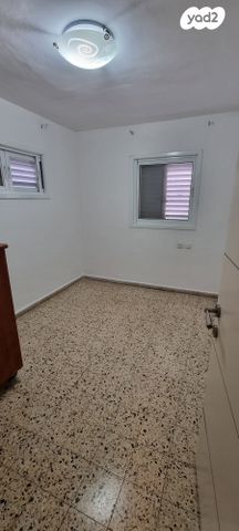 דירת גן, יד התשעה, שביב, הרצליה