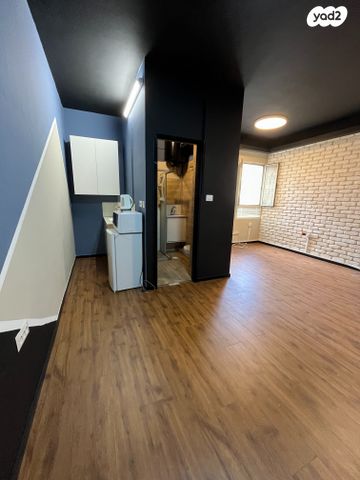 משרדים, דרך העצמאות, חיפה