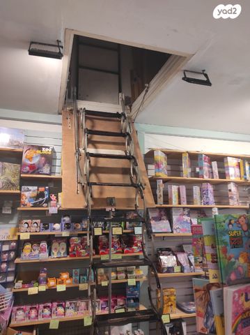 חנויות/ שטח מסחרי, ברודצקי 43, רמת אביב, תל אביב יפו