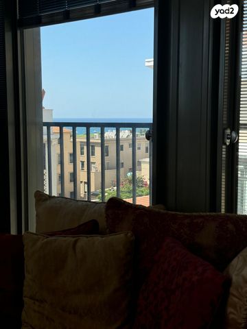 גג/ פנטהאוז, ולנסיה 17, עג'מי, גבעת העליה, תל אביב יפו