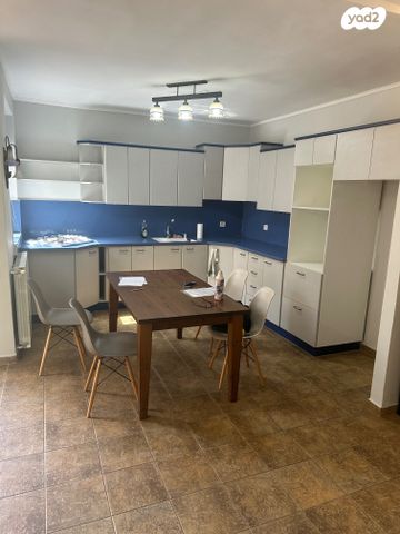 דירה, קורא הדורות 23, תלפיות, ירושלים