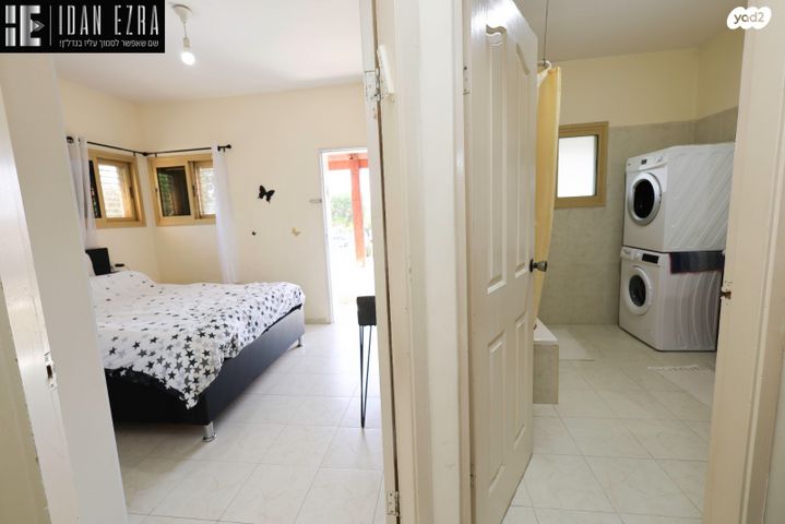 דו משפחתי, אפק, שבזי, ראש העין