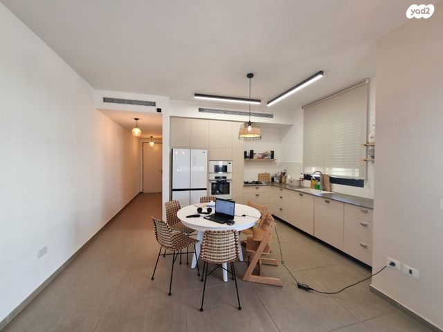 דירה, תל מונד