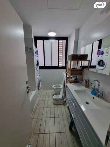 דירה, תל מונד