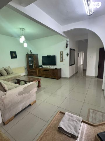 דירת גן, בורוכוב 14, נווה עובד, חדרה