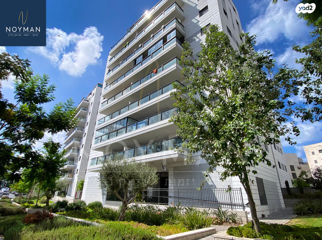 שדרות בן צבי 126