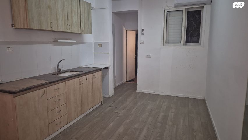 דירה, דרך השלום, תל אביב יפו