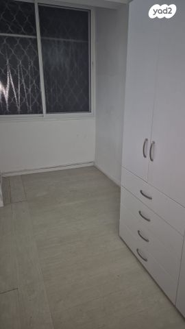 דירה, דרך השלום, תל אביב יפו