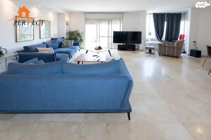 דירה, סמטת צמרות, צמרות, הרצליה