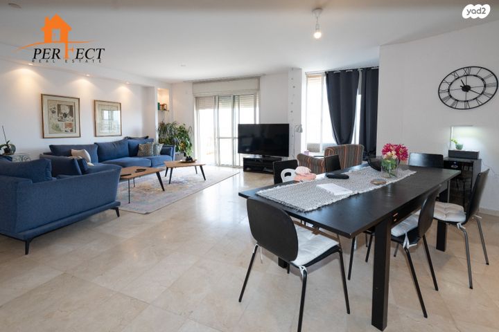 דירה, סמטת צמרות, צמרות, הרצליה