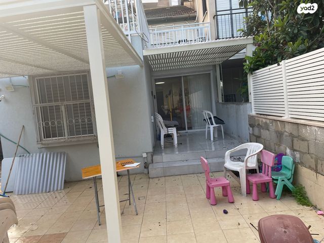 דירת גן, עלומים, אזור הבילויים, רמת גן