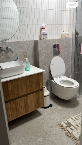 דירת גן, עלומים, אזור הבילויים, רמת גן